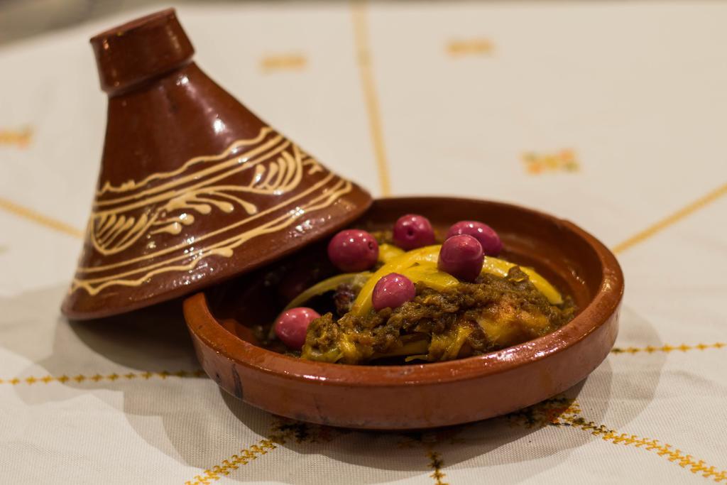 Riad Ibn Khaldoun Fes Luaran gambar